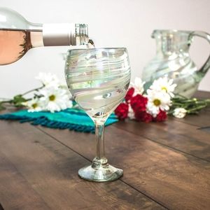 💝 2 Wine glasses...Handblown glass